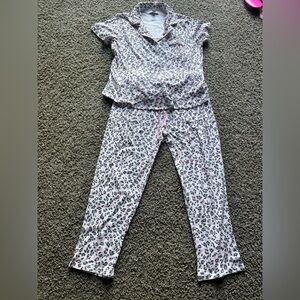 NWT- Karen Neuburger Women's Pajama Set White Leopard - Large